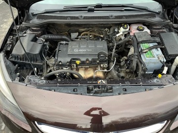 Opel Astra J Sports Tourer 1.4 Twinport ECOTEC 100KM 2012 astra j lift 1.4 101 km serwis po opłatach nowy rozrząd oleje filtry, zdjęcie 8