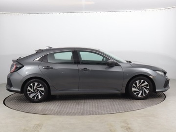 Honda Civic X Hatchback 5d 1.0 VTEC Turbo 129KM 2018 Honda Civic 1.0 VTEC Turbo, Navi, Klima, zdjęcie 5