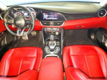 Alfa Romeo Giulia II Sedan Facelifting 2.0 Turbo 280KM 2021 Alfa Romeo Giulia Sport 2021 2.0 Benzyna 280KM, zdjęcie 8