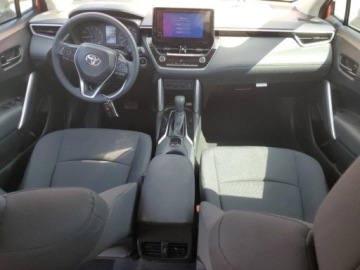 Toyota Corolla Cross 2023 Toyota Corolla Cross Le 2023 2.0l 2.0 Benzyna 169KM, zdjęcie 8