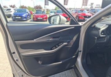 Mazda CX-30 2.0 Skyactiv-X 186KM 2025 Mazda CX-30 2.0 Benzyna 186KM, zdjęcie 9