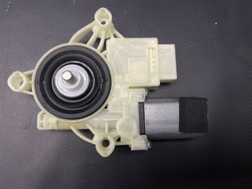 MOTOR ZVEDÁNÍ OKNO PRAVÝ PŘEDNÍ BMW 3 G20 G21 G28 G80 I3 8495866