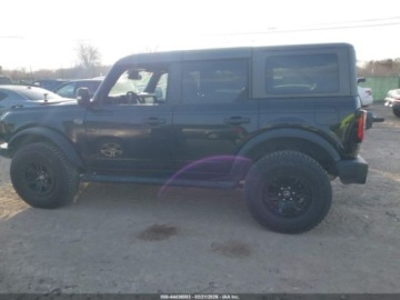 Ford Bronco VI 2024 Ford Bronco Wildtrak, 2024r., 4x4, 2.7L 2.7 Benzyna 315KM, zdjęcie 5