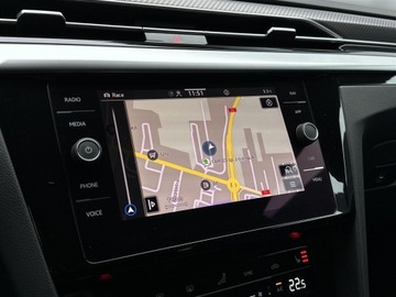 Volkswagen Arteon Shooting Brake R 2.0 TSI 320KM 2023 Volkswagen Arteon 2.0TSI 320KM 4X4 R DSG l Panoram, zdjęcie 21