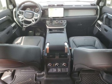 Land Rover Defender IV (L663) 2023 Land Rover Defender 130 se, 2023r., 4x4, 3.0L 3.0 Benzyna 395KM, zdjęcie 6
