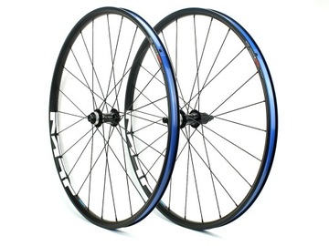 Koła 29er Shimano MT500 15x100 + 135 QR HG