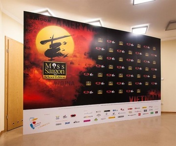 Ścianka sponsorska MEGA max. 380x250cm od BROOKLYN