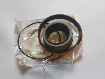 CASE 580SLE KPL USZCZELEK SIŁOWNIKA DIPPER LUBLIN