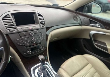 Opel Insignia I Sports Tourer 2.0 CDTI ECOTEC 160KM 2011 Opel Insignia 2.0CDTi 160KM 2011r. Salon Polska 2.0 Diesel 160KM, zdjęcie 13