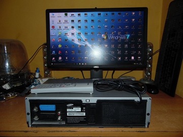 Magnetowid SAMSUNG SV- 6553X VHS 6-głowicowy z pilotem srebrny