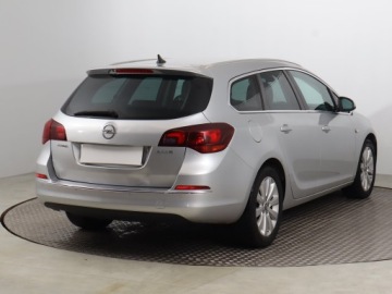 Opel Astra J Sports Tourer Facelifting 1.6 CDTI ecoFLEX 110KM 2014 Opel Astra 1.6 CDTI, Navi, Xenon, Klima, zdjęcie 4