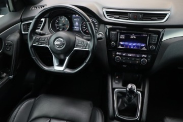Nissan Qashqai II Crossover Facelifting 1.3 DIG-T  160KM 2018 Nissan Qashqai 1.3 DIG-T, Salon Polska, zdjęcie 6