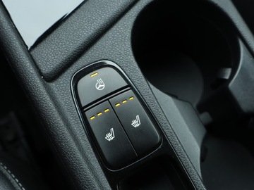 Kia Niro I Crossover 1.6 GDi Hybrid 141KM 2019 Kia Niro Hybrid, Salon Polska, Serwis ASO, zdjęcie 16