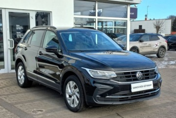 Volkswagen Tiguan II SUV Facelifting 2.0 TDI 150KM 2022 Volkswagen Tiguan 2,0 TDI 150kM 4Motion Life Salon Polska F.Vat 23 2.0, zdjęcie 1