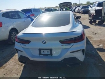 BMW Seria 8 II 2019 BMW Seria 8 2019r., M850ix, od ubezpieczalni 4.4 Benzyna 523KM, zdjęcie 5