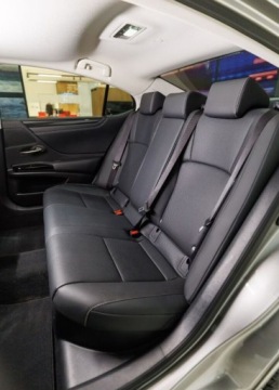 Lexus ES VII (XV70) Sedan Facelifting 300h 218KM 2024 Lexus ES 300h F Sport Dign 2.5 Hybryda 218KM, zdjęcie 14