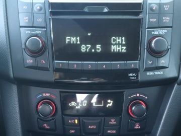 Suzuki Swift V Hatchback 5d 1.3 DDiS 75KM 2012 Suzuki Swift 1.3 DDiS, Klima, Klimatronic, zdjęcie 11