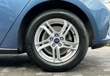 Ford Focus IV Hatchback 1.0 EcoBoost 125KM 2021 Ford Focus Titanium, Tempomat, Kamera, GPS, Podgrzewane fotele kierownica, zdjęcie 34