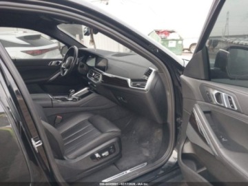 BMW X6 G06 2021 BMW X6 xDrive40i 2021 3.0 Benzyna 335KM, zdjęcie 10