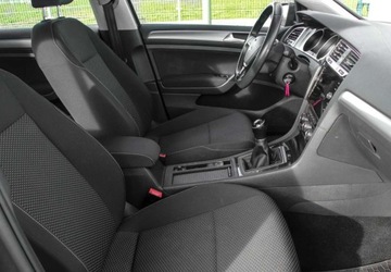 Volkswagen Golf VII Hatchback 3d Facelifting 1.0 TSI 115KM 2019 Volkswagen Golf 1.0 TSI 116KM Trendline Czujniki Przod Tyl Front Assist, zdjęcie 12