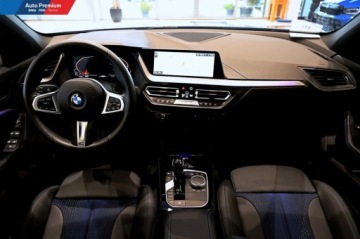 BMW Seria 1 F70 2024 BMW Seria 1 118iFV23LED Fog lightsKierownica skorzana M 1.5 Benzyna, zdjęcie 12