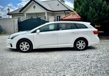 Toyota Avensis III Wagon Facelifting 1.8 Valvematic 147KM 2014 Toyota Avensis 1.8 benzyna 147KM LIFT po serwisie bezwypadkowy 1.8 Benzyna, zdjęcie 24