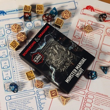 НАБОР DND MONSTER MANUAL + INGOT LIMITED EDITION ENG BAR