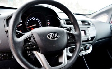Kia Rio III Sedan 1.2 DOHC CVVT 85KM 2015 Kia Rio Lift Maly przebieg, Klimatyzacja, Po serwisie 1.2 Benzyna 85KM, zdjęcie 7