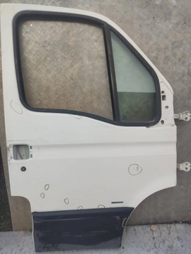 DVEŘE PRAVÝ PŘEDNÍ IVECO DAILY 99-06R 105
