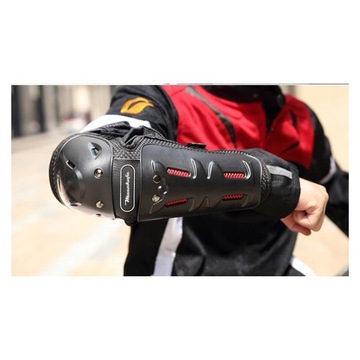 ШАРНИРНО-СОЕДИНЕННЫЕ ЗАЩИТЫ КОЛЕНОВ ДЛЯ МОТОЦИКЛОВ