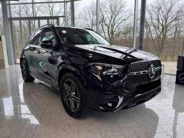Mercedes GLE V167 SUV Facelifting 3.0 450d 367KM 2026 MERCEDES-BENZ GLE 450 d 4-Matic AMG Line 3.0 (367KM) 2026, zdjęcie 2