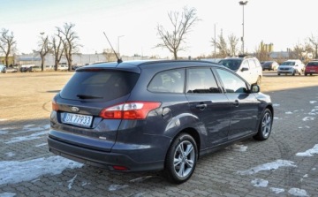 Ford Focus III Kombi 1.0 EcoBoost 125KM 2013 Ford Focus SW 2013 r. Benzyna 125KM, zdjęcie 3