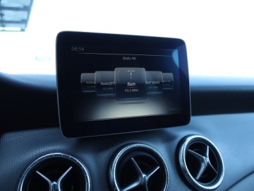 Mercedes CLA C117 Coupe 1.6 200 156KM 2016 Mercedes CLA 200, Automat, Skóra, Navi, Klima, zdjęcie 11