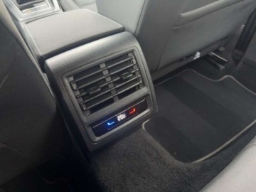 Volkswagen Golf VIII Hatchback 1.5 TSI EVO 130KM 2022 Volkswagen Golf Life 1.5 TSI 130KM, Serwis ASO, Gwarancja, FV23 1.5 129KM, zdjęcie 27