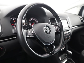 Volkswagen Sharan II Van Facelifting 1.4 TSI 150KM 2021 Volkswagen Sharan 1.4TSI 150KM 7os Webasto Panoram, zdjęcie 16