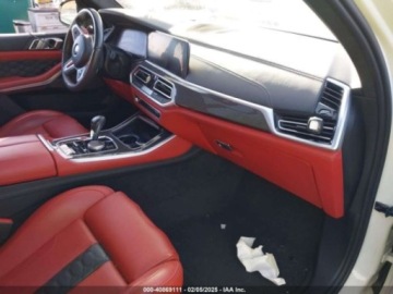 BMW X5 G05 M SUV 4.4 M 600KM 2022 BMW X5 2022 BMW X5 M Sports Activity Vehicle 4.4 Benzyna 600KM, zdjęcie 4