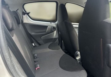 Toyota Aygo I Hatchback 3d 1.0 VVT-i 68KM 2010 Toyota Aygo 1.0 VVT-i Sol EU5 Benzyna 68KM, zdjęcie 12