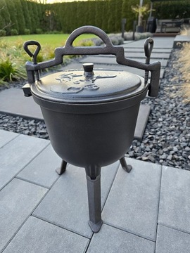 Чугунный охотничий чайник, 8 литров.