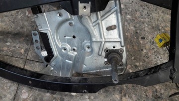 8D0839399 MECHANIZMUS RÁMEC A4 B5 KOMBI