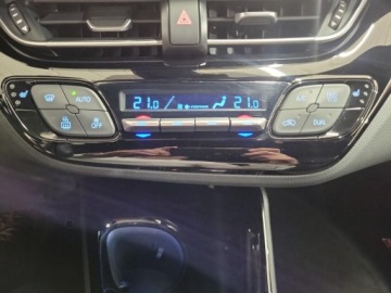 Toyota C-HR I Crossover Facelifting 1.8 Hybrid 122KM 2022 Toyota C-HR 1.8 Hybrid GPF GR Sport 1.8 Hybrid GPF, zdjęcie 16