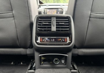 Volkswagen Arteon Fastback Facelifting 2.0 TSI 190KM 2022 Volkswagen Arteon ElegancePremium 2.0TSI 190KM DSG AppConnect Kamera Led V, zdjęcie 15