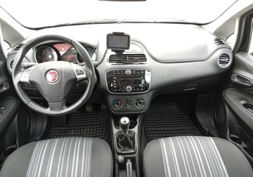 Fiat Punto Grande Punto Hatchback 5d 1.2 Start&amp;Stop 69KM 2011 Fiat Grande Punto Zarejestrowany - bezyna - 1,2 - 69 KM - Punto Evo 1.2, zdjęcie 20