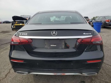Mercedes Klasa E W213 2022 Mercedes-Benz Klasa E 450 4Matic 2022 3.0l 3.0 Benzyna 362KM, zdjęcie 2