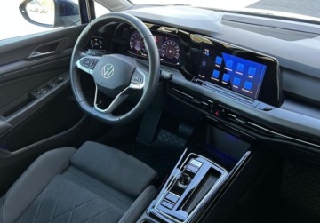 Volkswagen Golf VIII Variant 1.5 eTSI 150KM 2024 Volkswagen Golf Variant Pakiety, samochod jak nowy, ACC, ergoActive z mas, zdjęcie 15