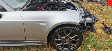 SKLO (OKNO) PŘEDNÍ OEM ABARTH FIAT 124 SPIDER