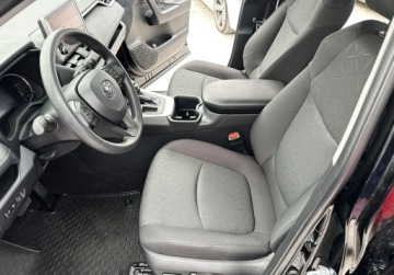 Toyota RAV4 V SUV Facelifting 2.0 Dual VVT-iE 173KM 2024 Toyota RAV4 RAV4 2.5 BENZ 204 KM 17.000 km 2024r Warszawa 2.0 Benzyna, zdjęcie 6