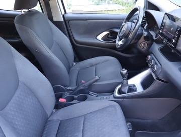 Toyota Yaris IV Hatchback 1.5 Dynamic Force 125KM 2020 Toyota Yaris 1.5 VVT-i, Salon Polska, Klima, zdjęcie 6