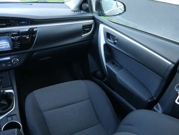 Toyota Corolla X Sedan Facelifting 1.6 Valvematic 132KM 2014 Toyota Corolla 1.6 Valvematic, Salon Polska, zdjęcie 7