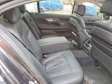 BMW Seria 7 G11-G12 2020 BMW Seria 7 2020 BMW 740 XI 3.0 Benzyna 335KM, zdjęcie 10