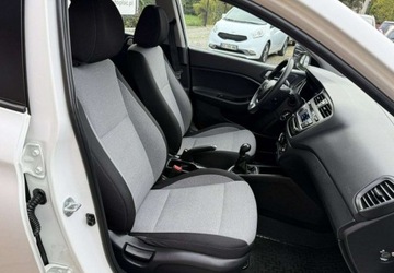 Hyundai i20 II Hatchback 5d 1.2 75KM 2015 Hyundai i20 1,2 75KM Klimatyzacja 1.2 Benzyna 75KM, zdjęcie 19